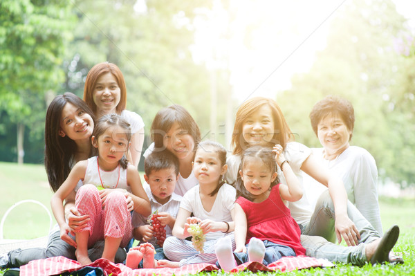 Foto stock: Asiático · gerações · família · ao · ar · livre · parque · belo