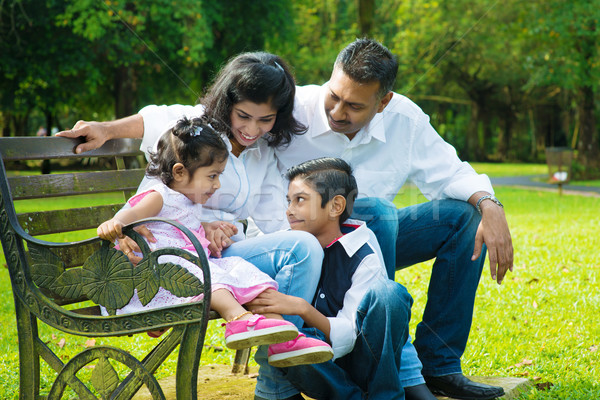 Сток-фото: счастливым · индийской · семьи · откровенный · Открытый · парка