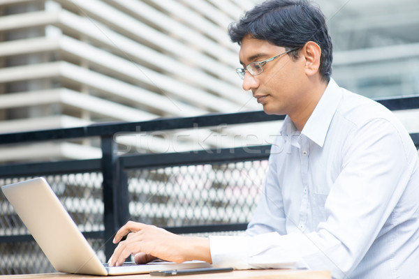 Foto stock: Indiano · empresário · usando · laptop · asiático · computador