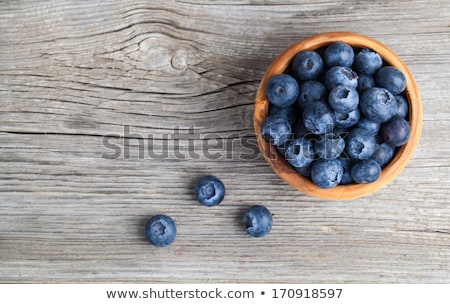 商業照片: Wooden Bowl Of Blueberries