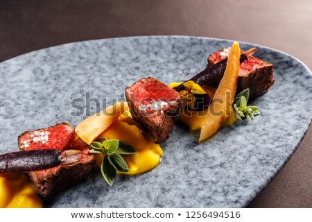 Foto d'archivio: Deer Sirloin With Sweet Potato Puree