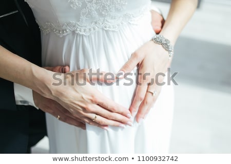 [[stock_photo]]: Ariée · enceinte
