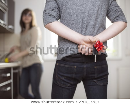 Foto stock: Man And Woman Car Gift