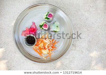 ストックフォト: Rolls With Seared Tuna With Green Salad On White Plate