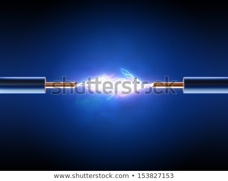 商業照片: Electrical Spark Between Two Insulated Copper Wires