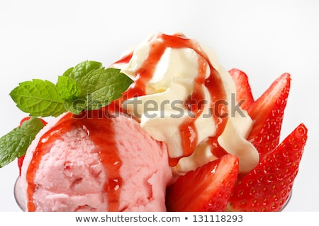 Foto stock: Fruit Sherbets In Ice Cream Coupe