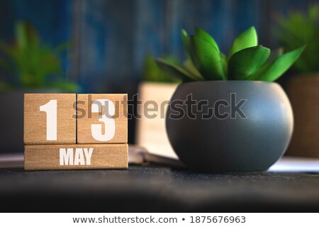 Foto stock: Cubes Calendar 13th May