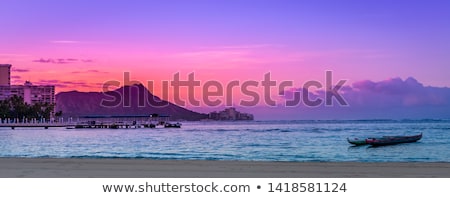 Foto stock: Sunrise Over Diamond Head From Waikiki Hawaii