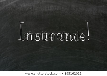 Foto stock: Car Insurance Handwritten By White Chalk On A Blackboard