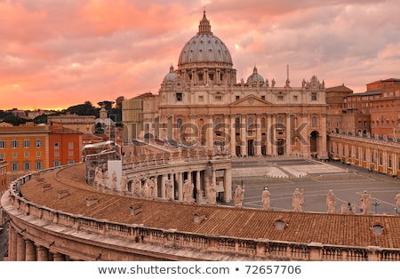 Foto stock: Saint Peters Cathedral In Vatican