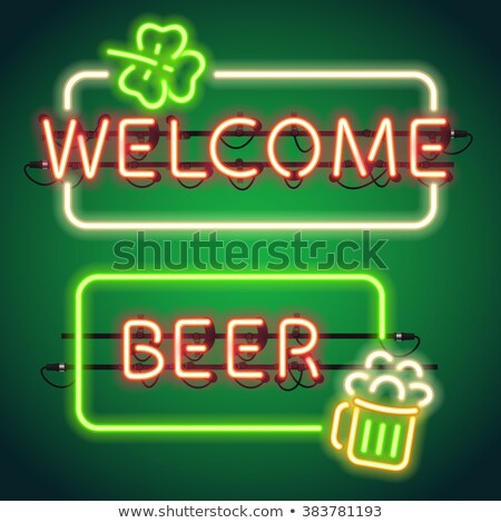 Foto stock: Neon Welcome In Clover Sign