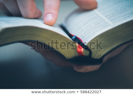 Foto d'archivio: Reading Bible