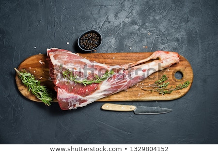 Foto stock: Raw Lamb Leg