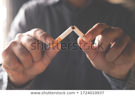 Foto stock: Ashtray And Cigarette