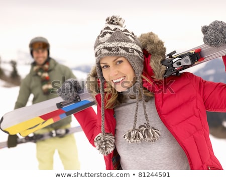 Foto stock: Two Young Woman On A Winter Ski Vacation