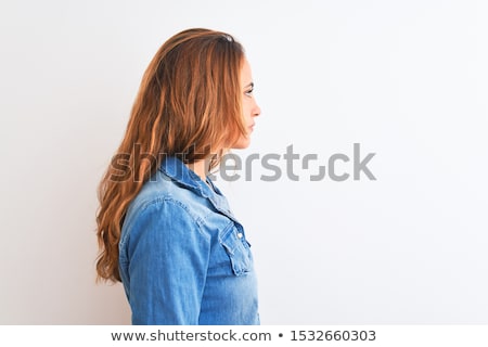 Foto stock: Ermosa · joven · pelirroja · con · actitud