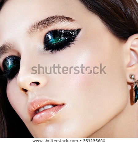 [[stock_photo]]: Attractive Female Model With Pale Complexion
