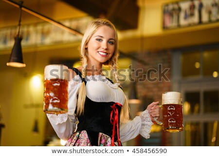 Imagine de stoc: Oktoberfest Blonde Girl With Beer