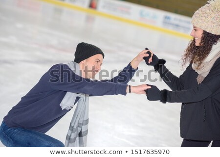 Stockfoto: Wee · Mannen · Met · Schaatsen · Op · Bevroren · Vijver