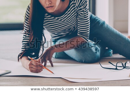 Stockfoto: Woman Drawing Solution