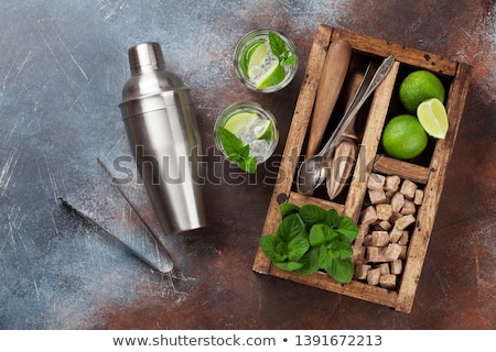 Foto stock: Mojito Cocktail Ingredients Box