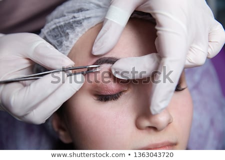 Stock foto: Making Eyebrows