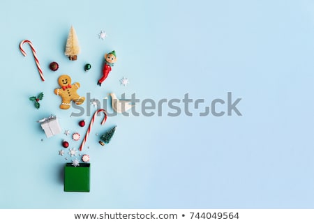 Stockfoto: Christmas Gift Box Candy Canes And Gingerbread Man