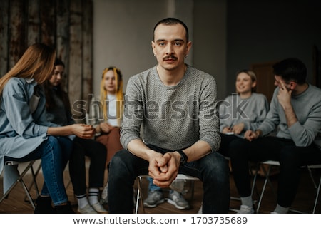 Stockfoto: Anonymous Alcoholics Struggle With Alcohol