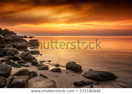 Zdjęcia stock: Rocky Beach In The Morning