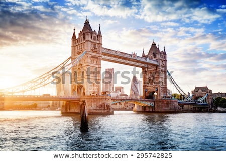 Foto d'archivio: Tower Bridge In London Great Britain