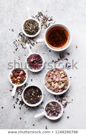 Foto d'archivio: Various Tea And Teapot Black Green And Red Tea