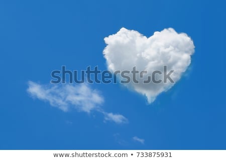 Foto stock: Heart Shaped Cloud In The Sky