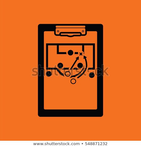 Foto stock: Soccer Coach Tablet With Scheme Of Game Icon