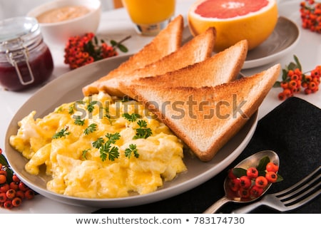 Foto stock: Scrambled Eggs With Toast