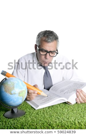 Stockfoto: Enior · Student · Leraar · Humor · Bril · Kaart · Boek · Potlood