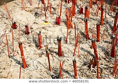 Foto stock: Joss Sticks In Monastery Wat Na Phramane In Ajutthaya