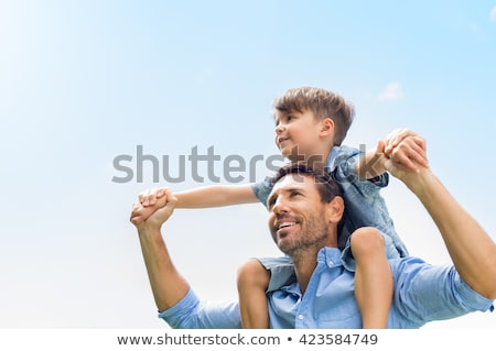 Stockfoto: Up On Daddys Shoulder