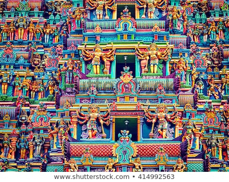 Foto stock: Sculptures On Hindu Temple Tower