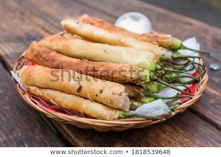 [[stock_photo]]: Ynamite · de · poivre