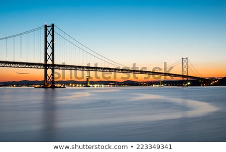 Foto d'archivio: The Forth Road Bridge After Sunset