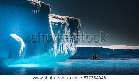 Foto stock: Icebergs In Antarctica