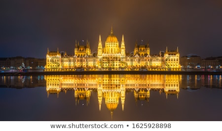 ストックフォト: Budapest Parliament View