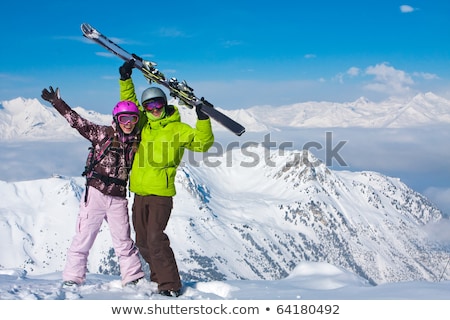 Foto stock: Ski People On Winter Mountain Alpine Resort