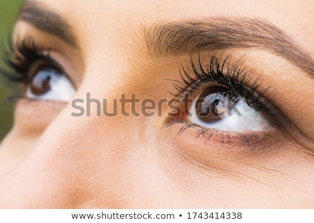 [[stock_photo]]: Looking At The Sky