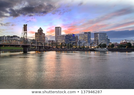 Stock photo: Hawthorne Bridge Across Willamette River By Portland Oregon Wate