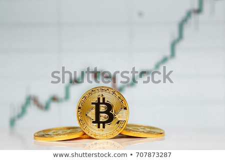 Stockfoto: Bitcoin Growth Golden Background