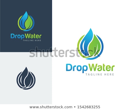 商業照片: Clear Water Drop And Green Leaf - Icon