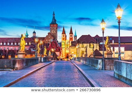 Foto d'archivio: Old Town Street In Wurzburg Bavaria Germany