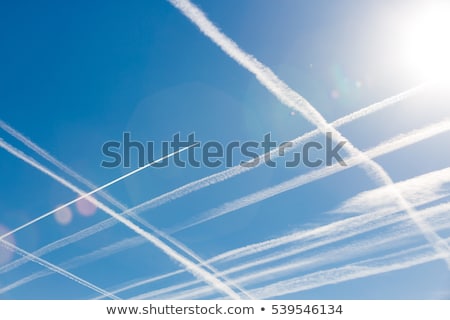 Foto stock: Blue Sky With Condensation Trail