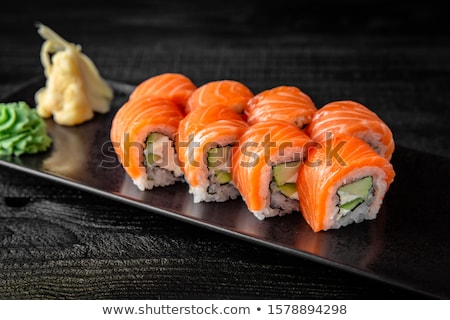 Stockfoto: Maki Sushi Roll With Salmon